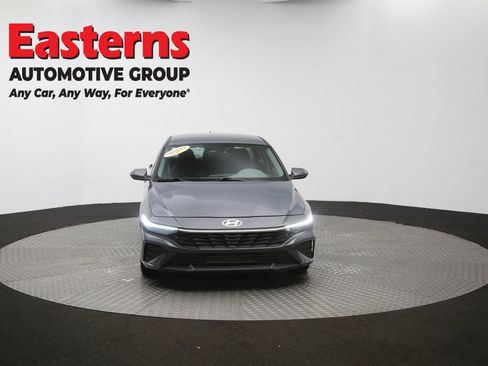 Used 2024 Hyundai Elantra SEL FWD image 50