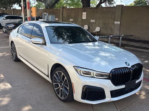 Used 2021 BMW 750i xDrive w/ M Sport Package AWD/4WD image 1