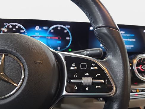 Certified 2023 Mercedes-Benz EQB 250+ image 18