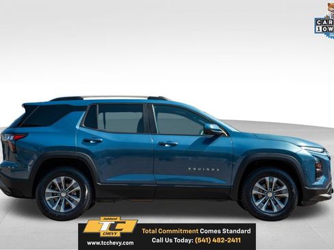 Used 2025 Chevrolet Equinox LT w/ Convenience Package II AWD/4WD image 5