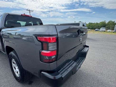 Used 2022 Nissan Frontier S image 16