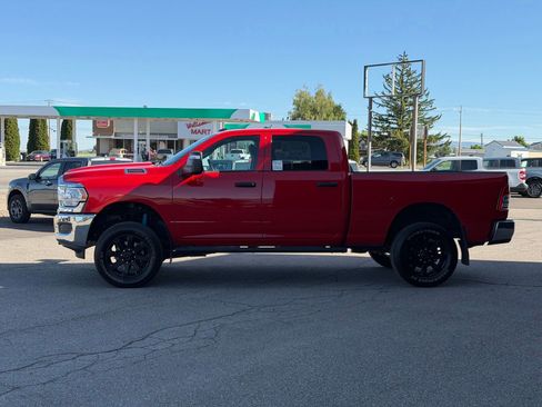 Used 2023 RAM 2500 Tradesman AWD/4WD image 11