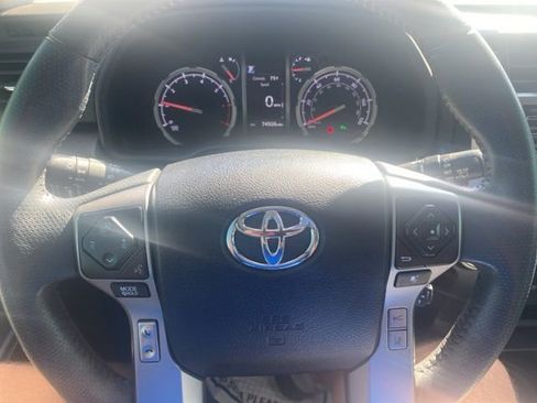 Used 2022 Toyota 4Runner Limited image 21