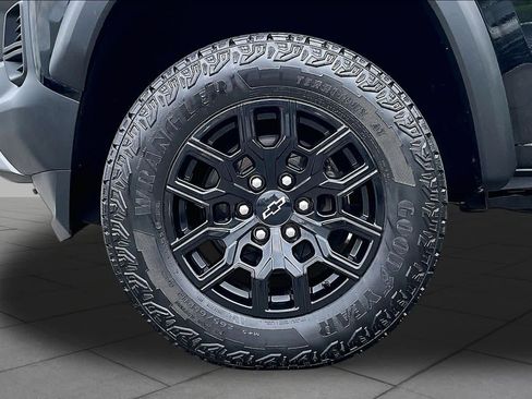 Used 2023 Chevrolet Colorado Trail Boss w/ Advanced Trailering Package AWD/4WD image 11