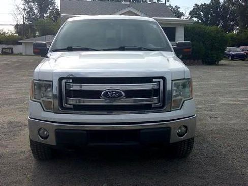 Used 2014 Ford F150 XLT w/ XLT Convenience Package image 2