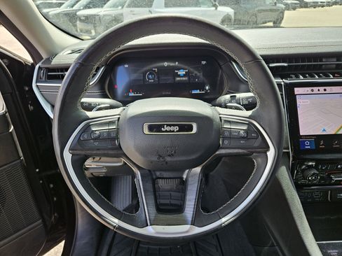 Used 2023 Jeep Grand Cherokee L Limited w/ Luxury Tech Group II AWD/4WD image 25