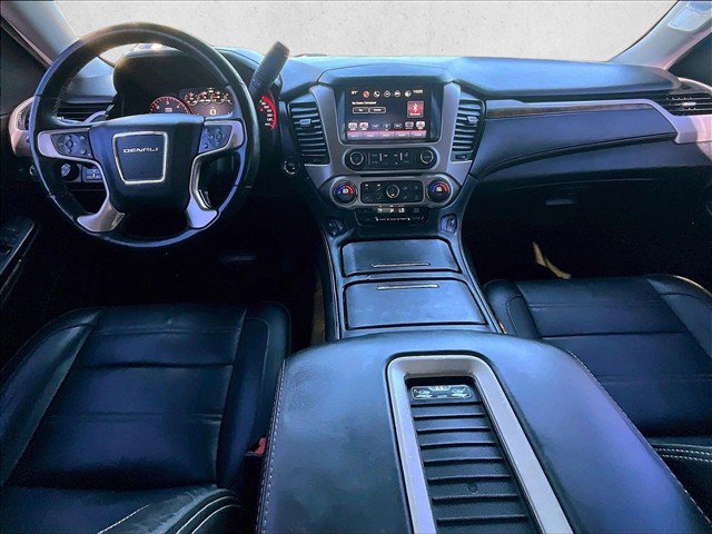 Used 2016 GMC Yukon XL Denali w/ Open Road Package AWD/4WD image 15
