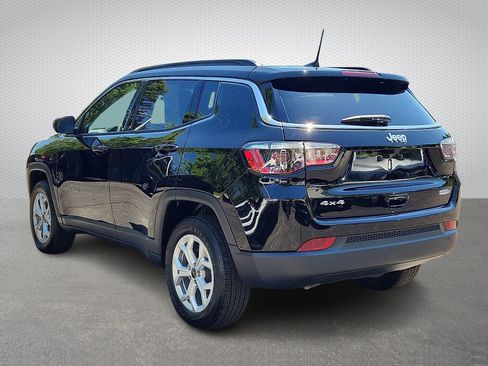 Certified 2025 Jeep Compass Latitude w/ Convenience Group AWD/4WD image 4
