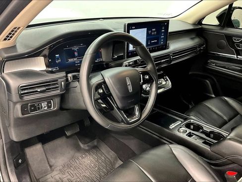 Used 2023 Lincoln Corsair AWD w/ Equipment Group 101A image 16