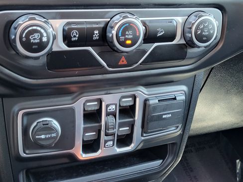 Used 2020 Jeep Wrangler Unlimited Sport S AWD/4WD image 23