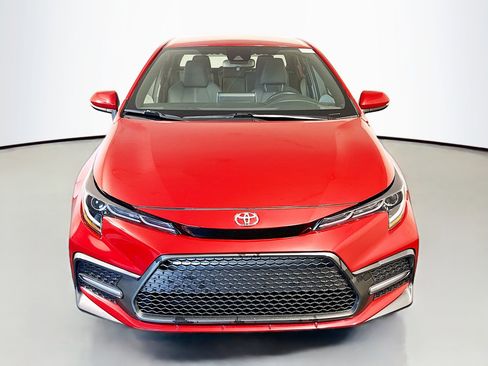 Used 2021 Toyota Corolla SE image 2