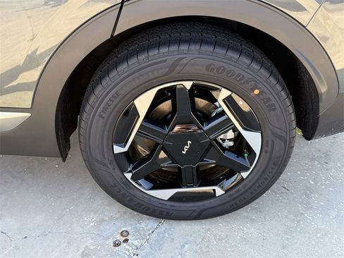 New 2026 Kia Sportage S image 32