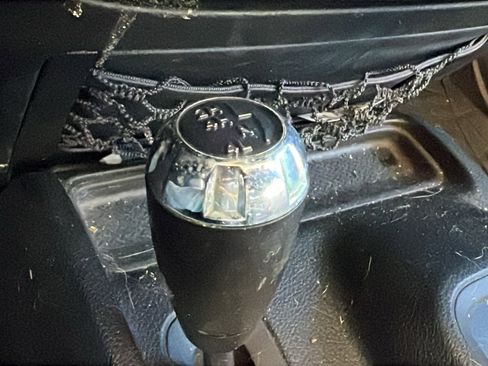 Used 2014 Jeep Wrangler Unlimited Rubicon image 33