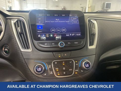 Used 2024 Chevrolet Malibu LT FWD image 17