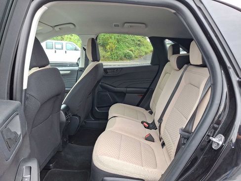 Used 2022 Ford Escape SE AWD/4WD image 10