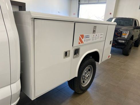 New 2025 Ford F350 XL w/ XL Chrome Package image 5