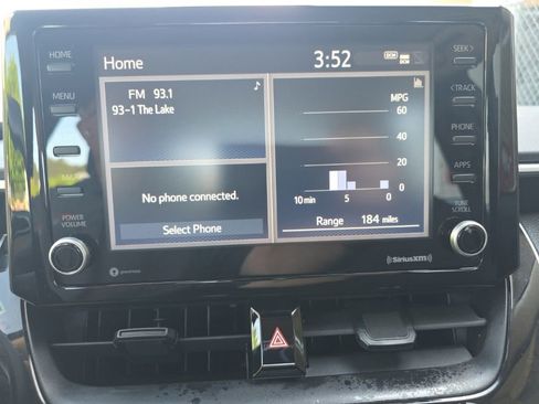 Used 2022 Toyota Corolla LE image 27