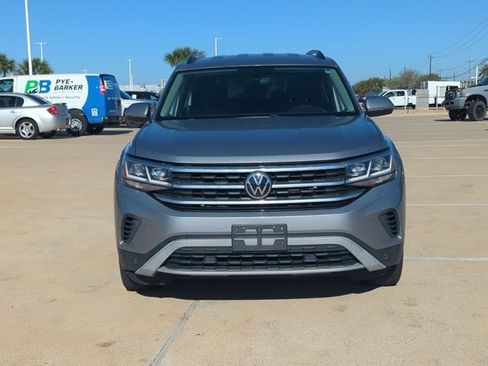 Used 2021 Volkswagen Atlas SE image 2