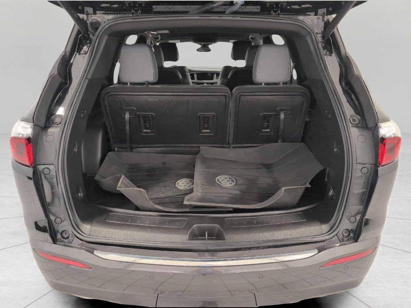 Used 2023 Buick Enclave Essence w/ LPO, Floor Liner Package AWD/4WD image 15