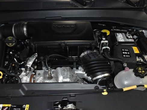 Certified 2025 Jeep Compass Trailhawk image 10