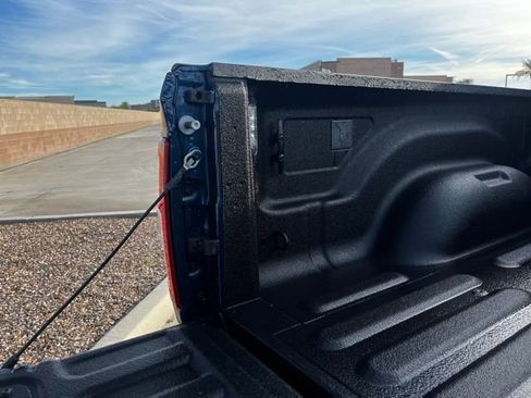 Used 2024 RAM 2500 Big Horn w/ Bed Utility Group image 10