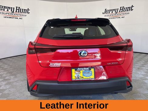 Used 2025 Lexus UX 300h FWD image 6