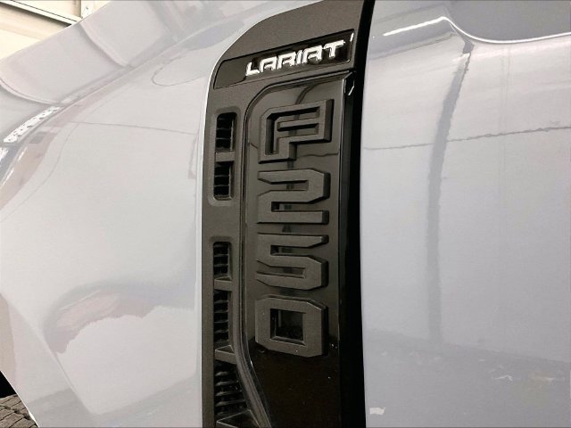Used 2024 Ford F250 Lariat w/ Sport Appearance Package AWD/4WD image 13