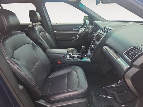 Used 2016 Ford Explorer Limited w/ Equipment Group 301A AWD/4WD image 15