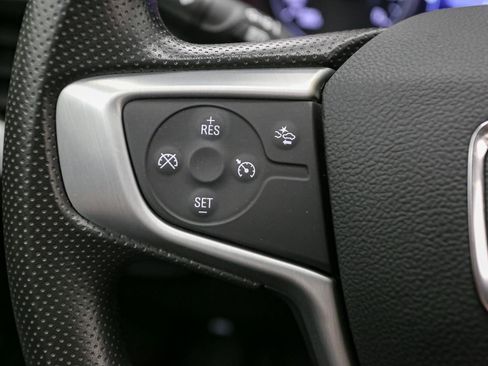 Used 2022 GMC Terrain SLE w/ Driver Convenience Package image 39