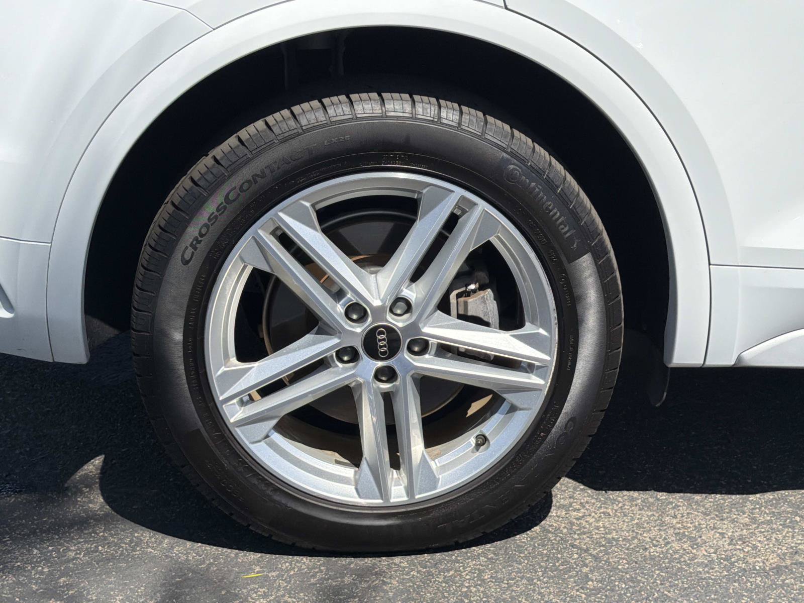 Used 2021 Audi Q5 e Premium w/ Convenience Package AWD/4WD image 27