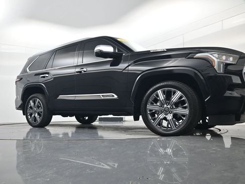 Used 2025 Toyota Sequoia Capstone AWD/4WD image 53