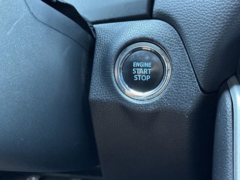 Certified 2021 Toyota RAV4 TRD Off-Road AWD/4WD image 22