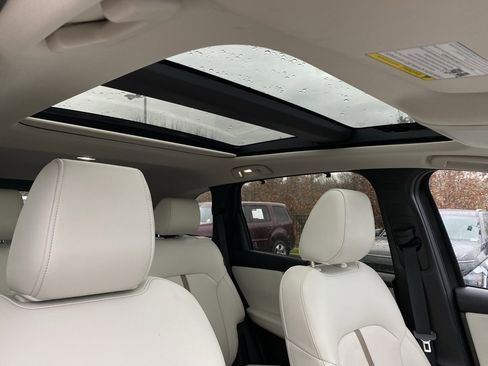 Used 2024 MAZDA CX-90 Plug-In Hybrid w/ Premium Plus image 32