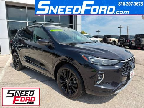 Used 2023 Ford Escape ST-Line Elite w/ Premium Technology Package AWD/4WD image 1