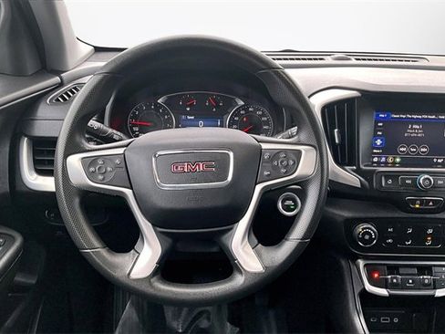 Used 2024 GMC Terrain SLE image 5