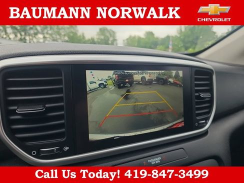 Used 2022 Kia Sportage LX FWD image 39