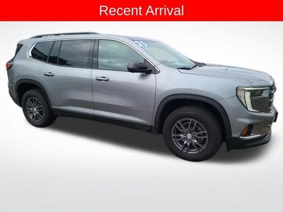 Used 2025 GMC Acadia Elevation