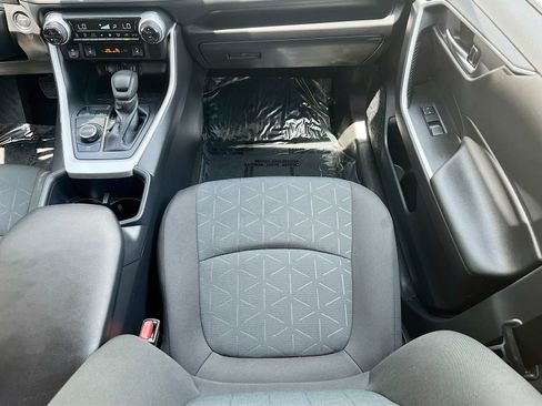 Used 2025 Toyota RAV4 XLE w/ Convenience Package AWD/4WD image 23