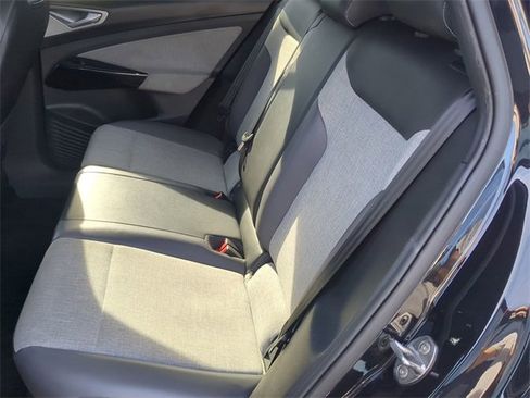 Used 2024 Volkswagen ID.4 2WD image 15