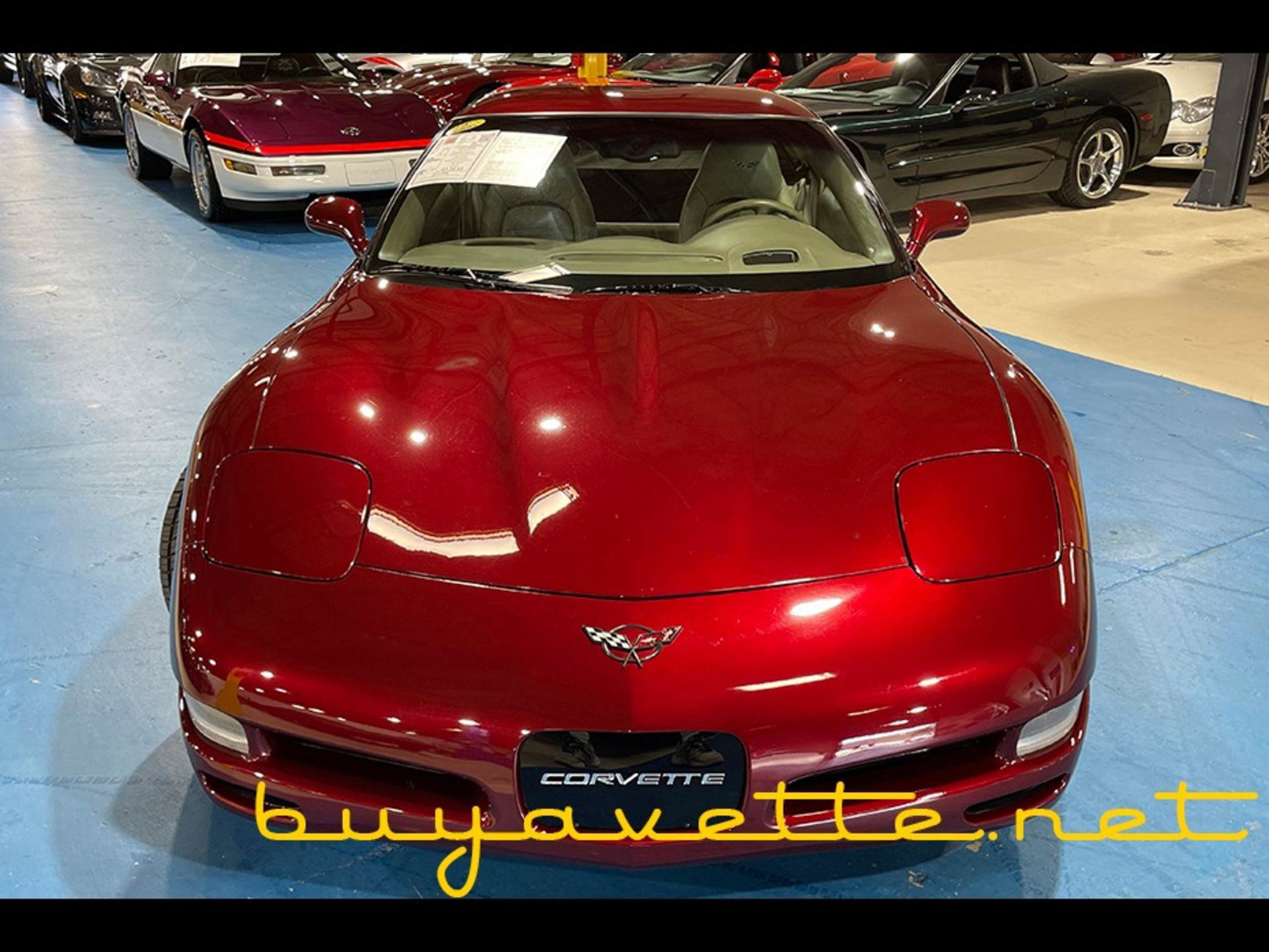Used 2003 Chevrolet Corvette Coupe w/ Preferred Equipment Group RWD image 4