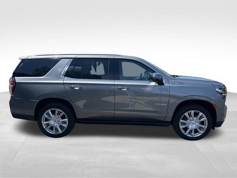 Used 2022 Chevrolet Tahoe High Country AWD/4WD image 7