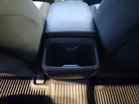 Used 2021 Toyota Tacoma TRD Sport w/ Technology Package image 21