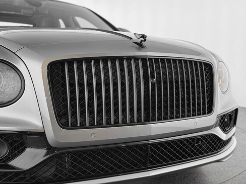 Used 2023 Bentley Flying Spur Azure image 49