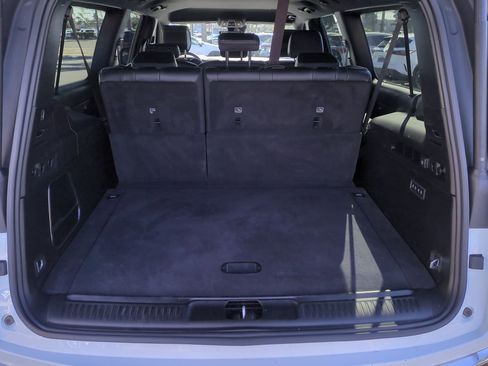 Used 2024 Jeep Wagoneer L Series III w/ Flexible Seating Group image 33