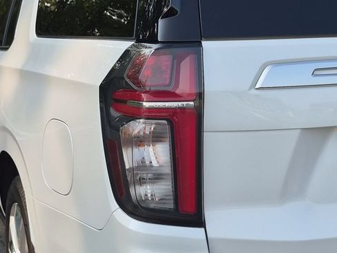 Used 2021 Chevrolet Suburban High Country AWD/4WD image 21