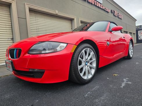 Used 2007 BMW Z4 3.0i image 34
