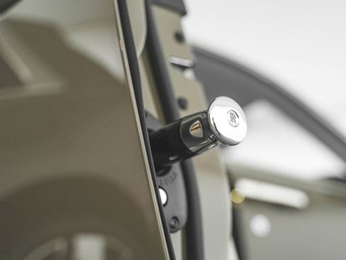 New 2025 Rolls-Royce Cullinan image 33