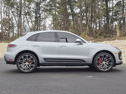 Certified 2024 Porsche Macan S image 8