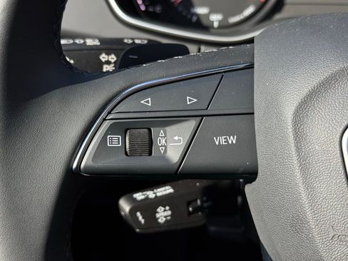 Used 2023 Audi Q5 2.0T Premium w/ Convenience Package image 32