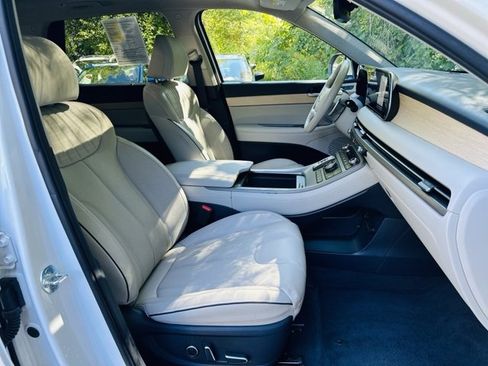 Used 2024 Hyundai Palisade Limited image 27